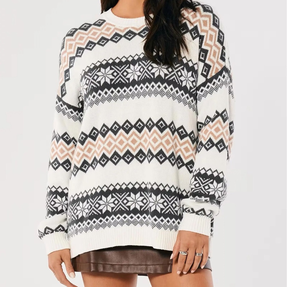 Hollister Patterned Neutral Sweater